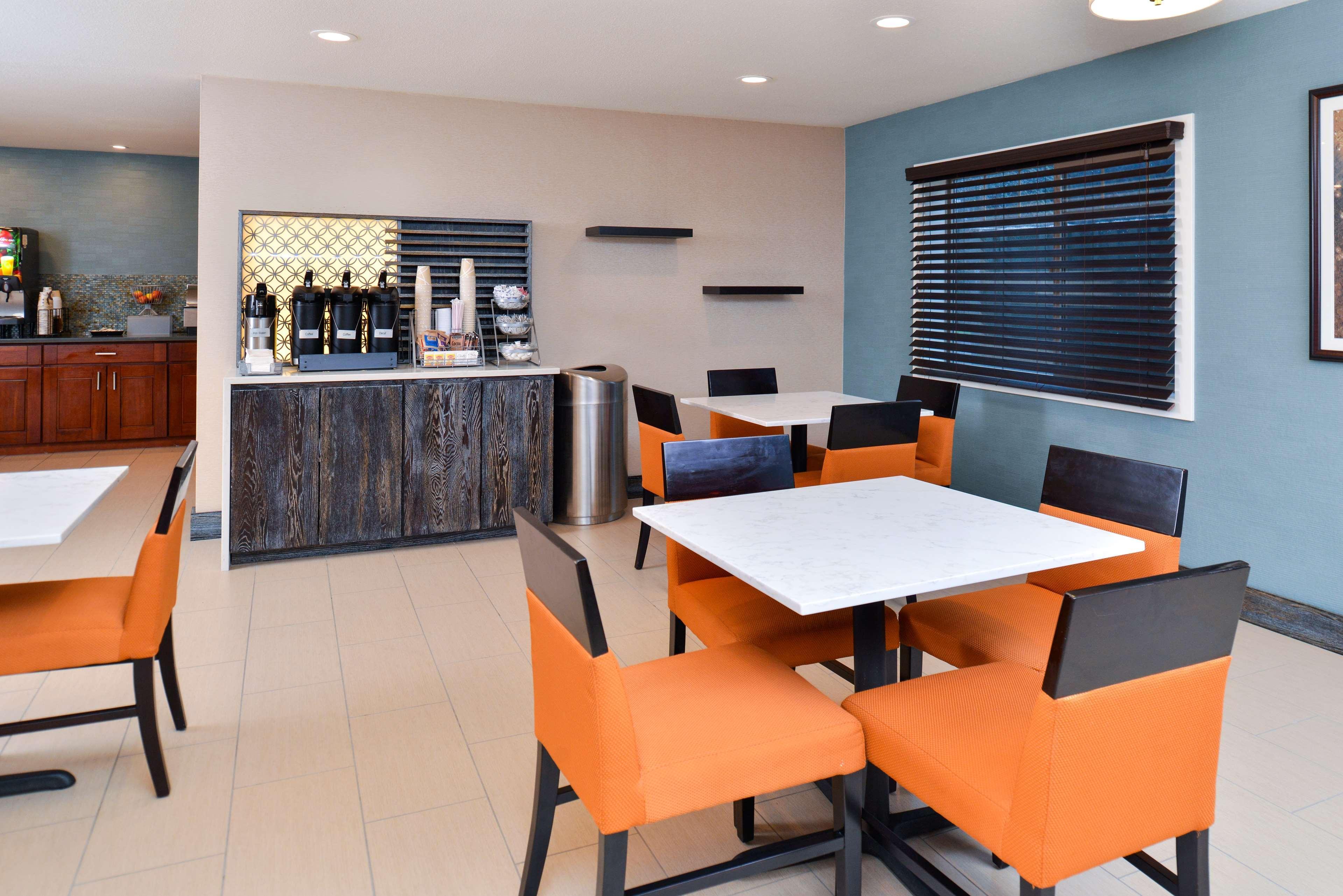 Best Western Long Beach Inn מראה חיצוני תמונה